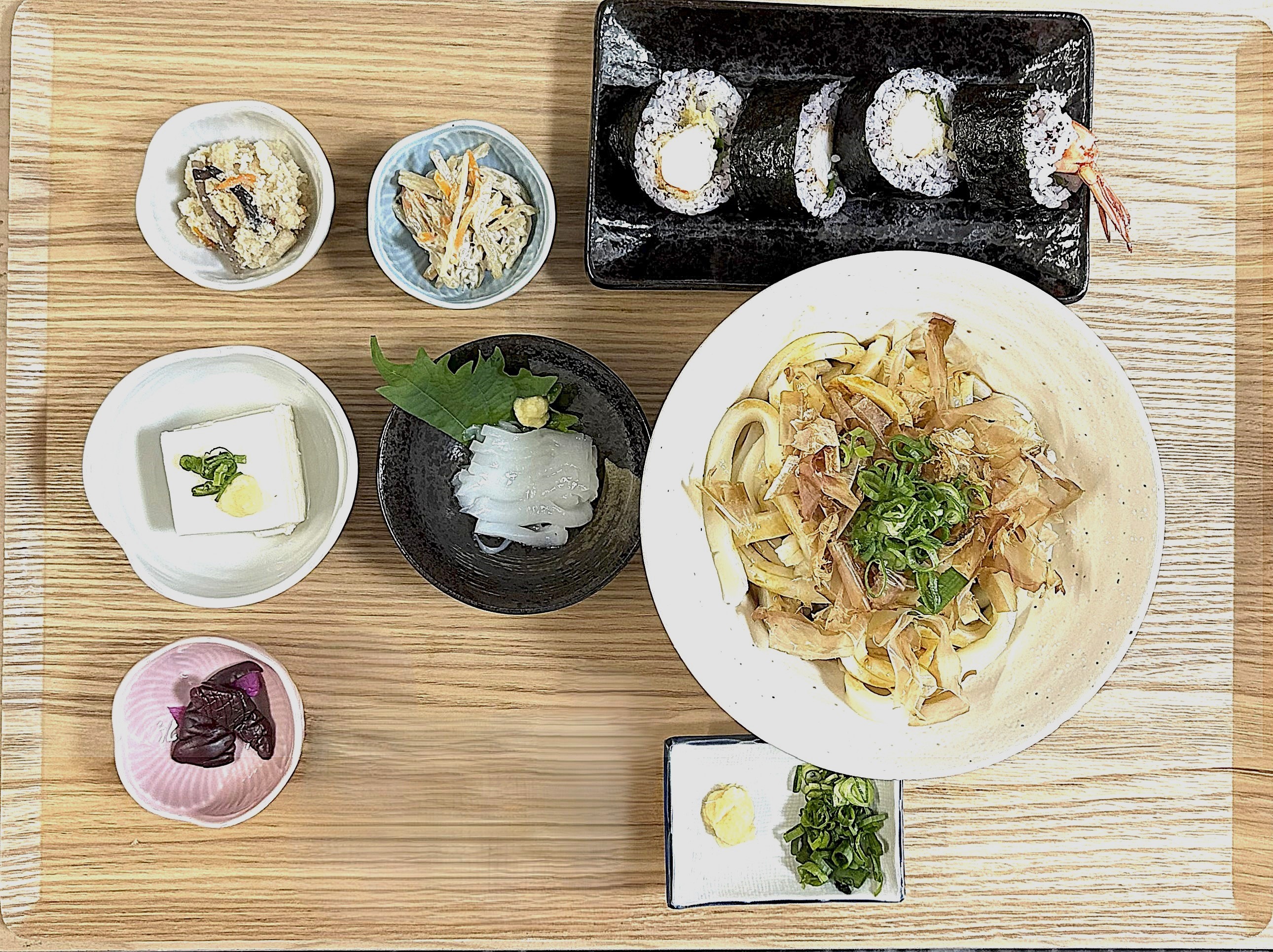 伊勢うどん定食(天巻きハーフ付)